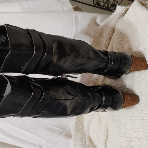 Dr. Scholl's  Be Energized  foam technology wedged heel boots - Picture 4 of 16